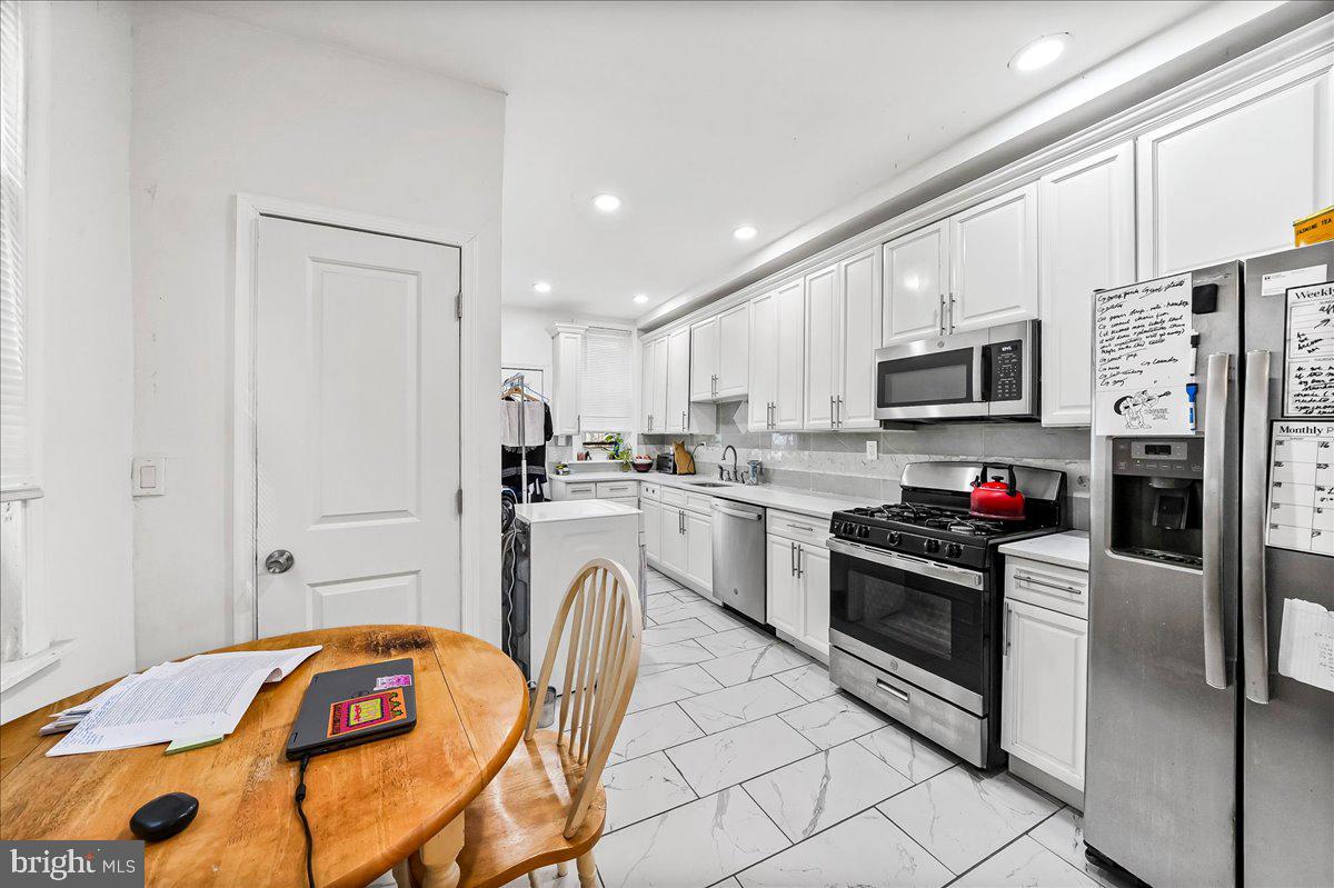 5451 Pine Street Philadelphia, PA 19143 - Photo 7 of 34