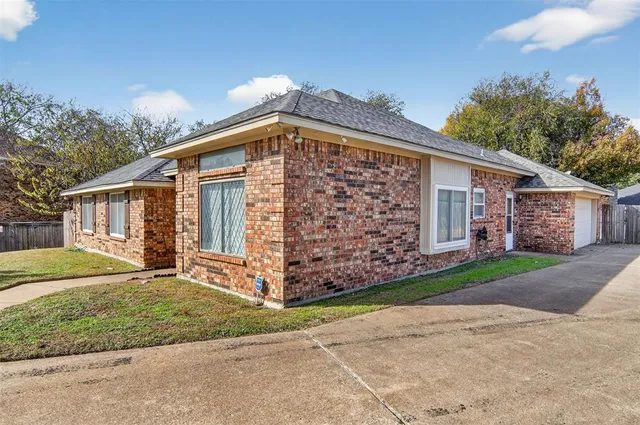 $269,000 | 7864 Mahonia Drive, Fort Worth, TX 76133