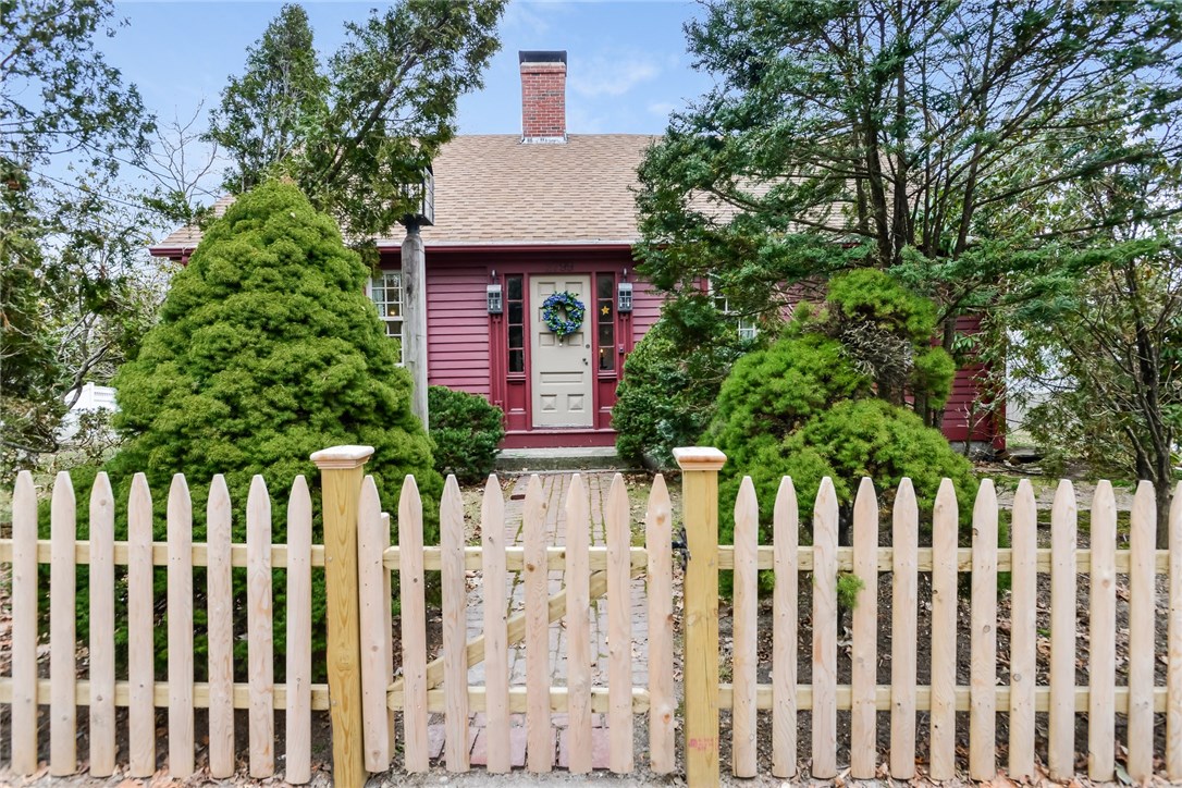 2799 Mendon Road Cumberland, RI 02864 - Photo 1 of 27 front view