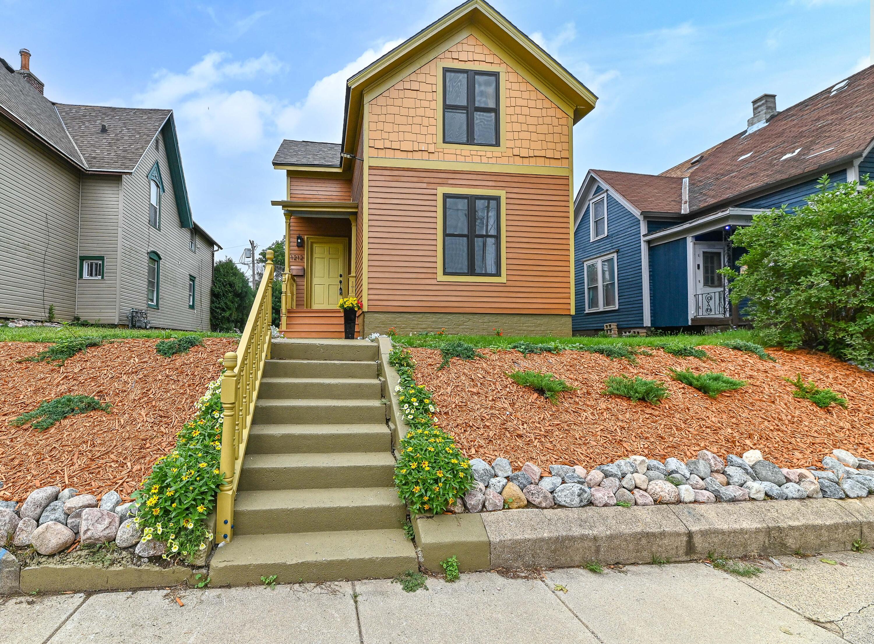 1212 Highland Avenue Racine, WI 53403 - Photo 27 of 33 Front