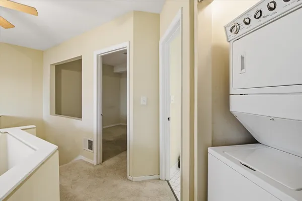 $1,600 | 6337 Roosevelt Road, Unit 114, Berwyn, IL 60402