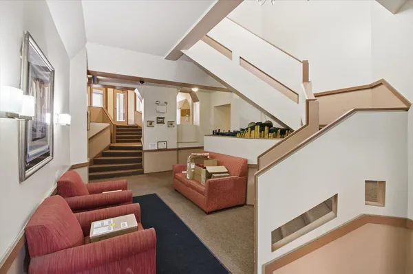 $1,600 | 6337 Roosevelt Road, Unit 114, Berwyn, IL 60402