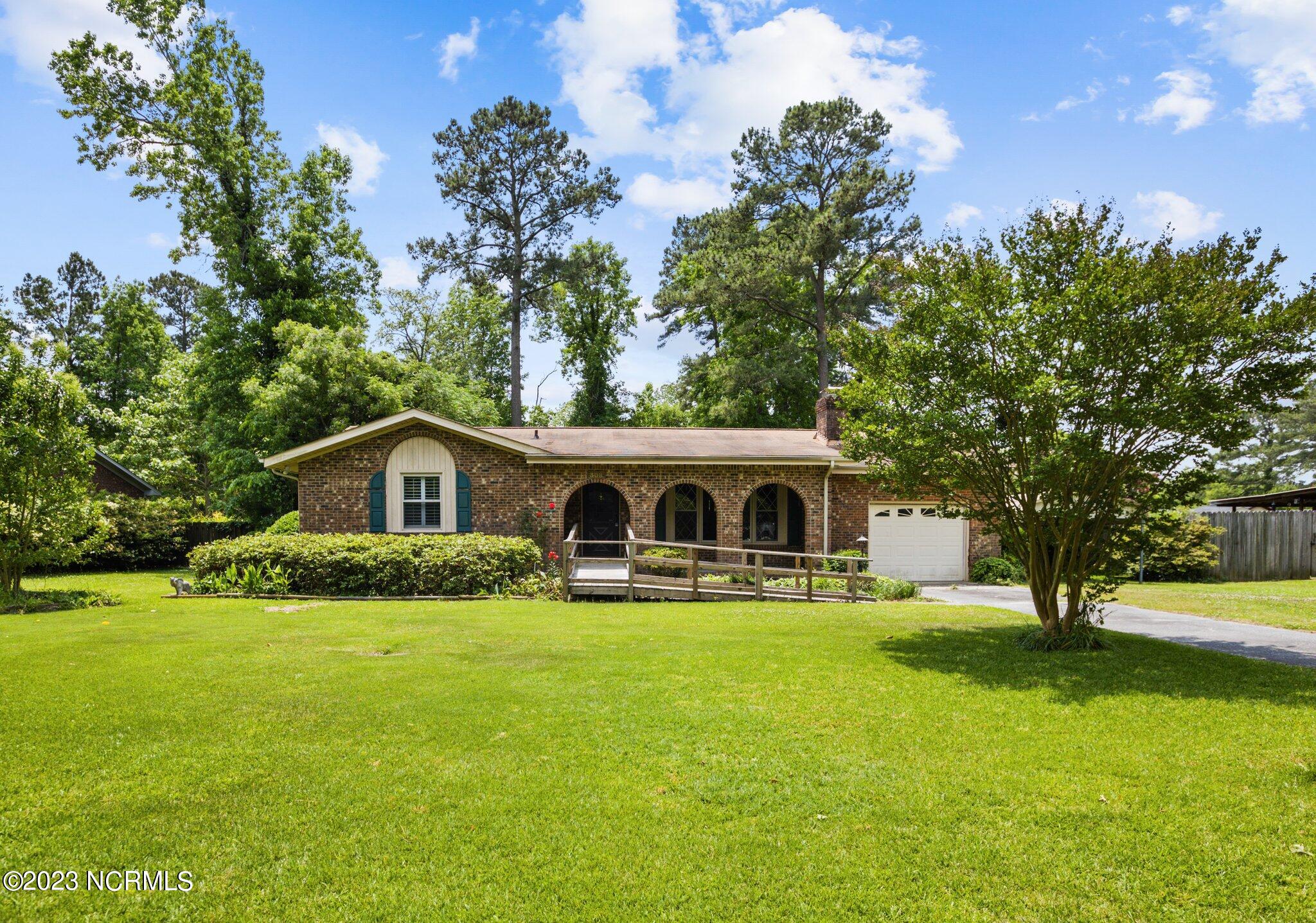 308 Mansfield Road Washington, NC 27889 - Photo 2 of 43 43-web-or-mls-IMGL2199_2