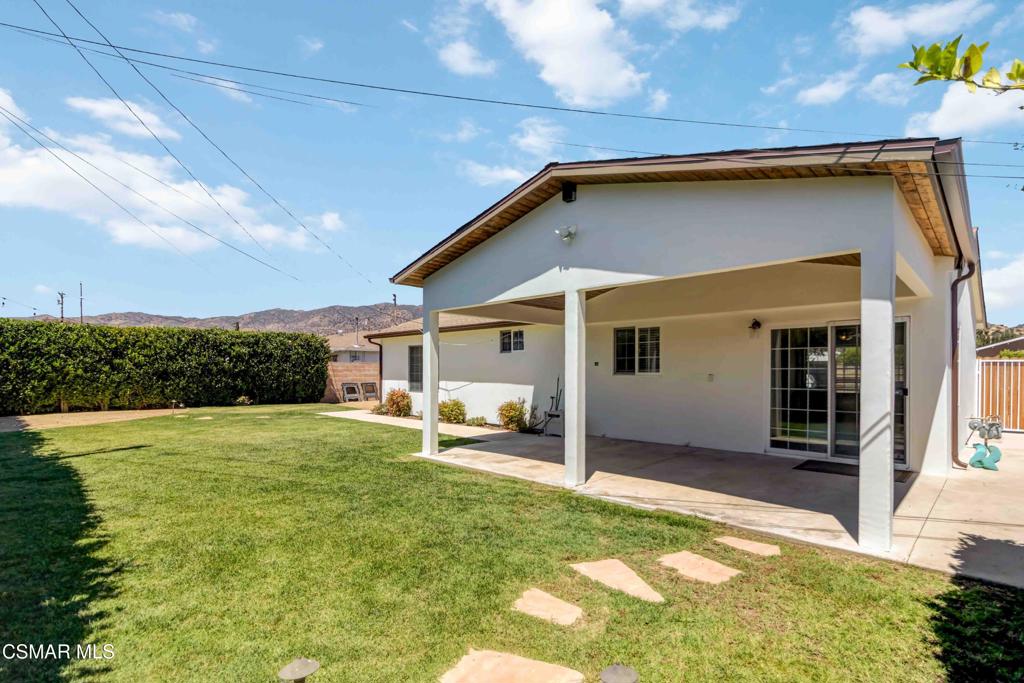 1651 Kay Avenue Simi Valley, CA 93063 - Photo 22 of 27