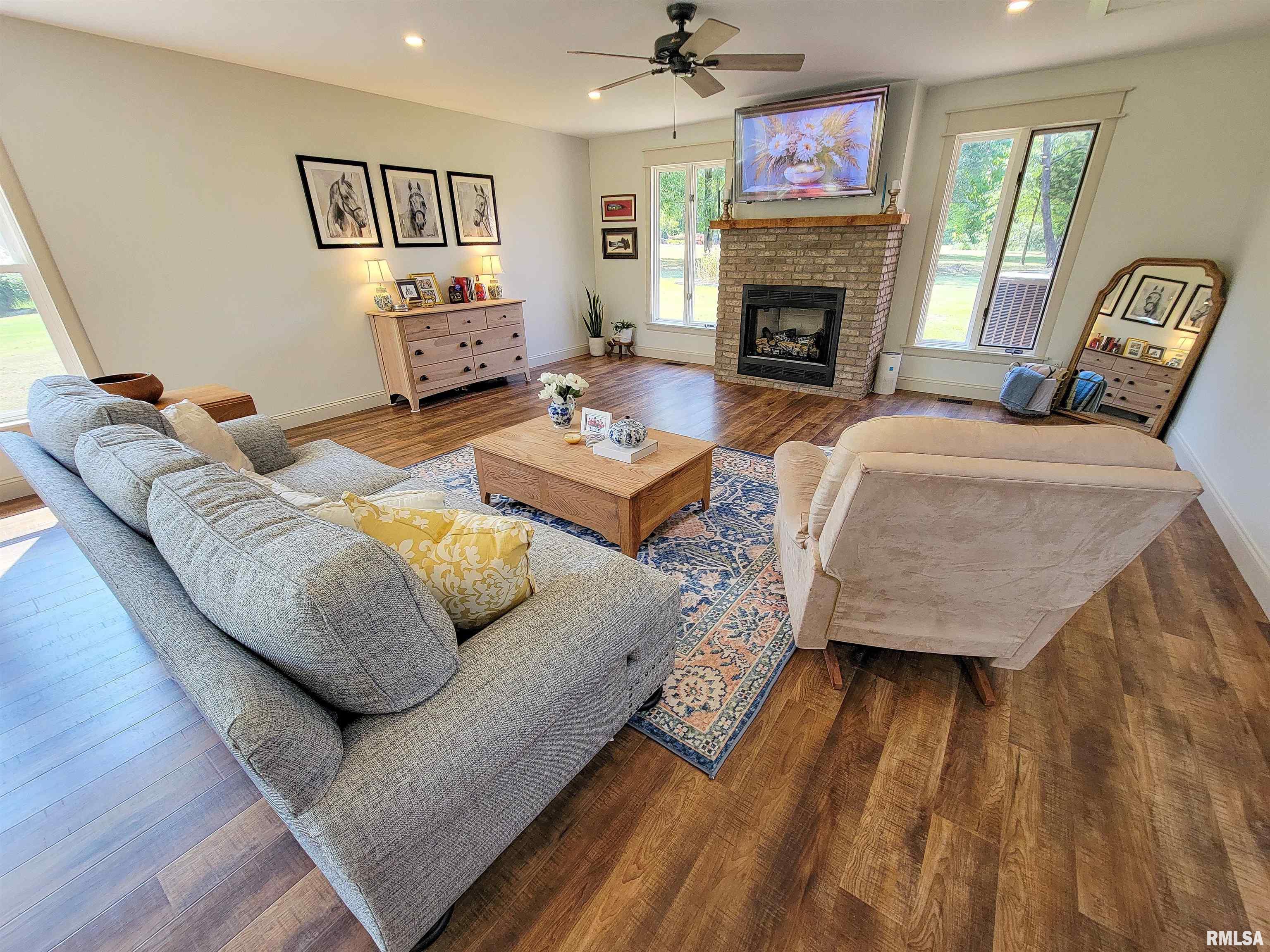 62 Hancock Drive Flora, IL 62839 - Photo 19 of 97