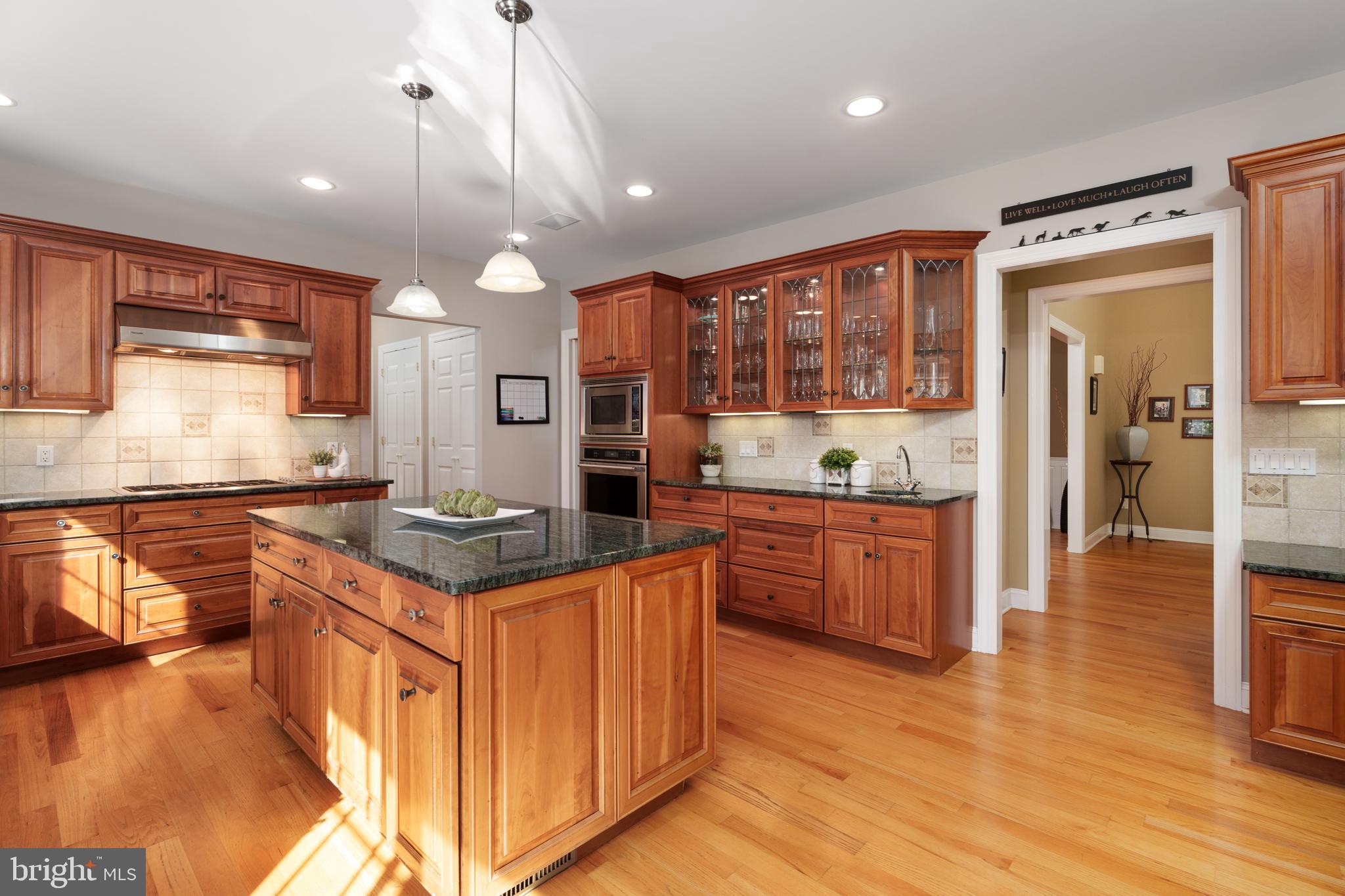 213 Cranbury Neck Road Cranbury, NJ 08512 - Photo 6 of 51