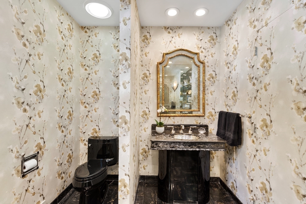 9 Singletree Road Brookline, MA 02467 - Photo 9 of 18