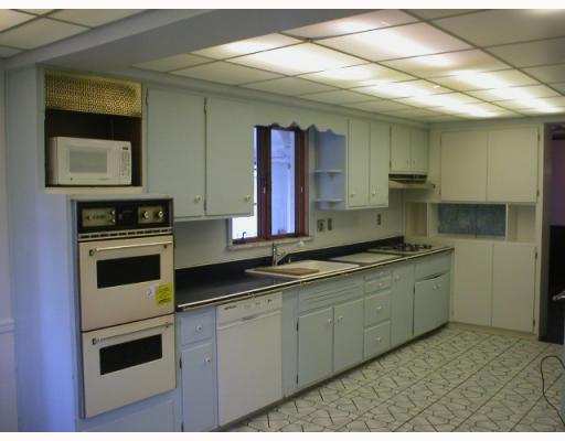 518 Ridgeview Road Mount Pleasant, PA 15666 - Photo 3 of 12 Kitchen.