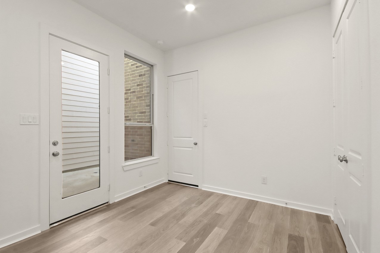 333 Fields Lane Montgomery, TX 77316 - Photo 15 of 20 Dining Room