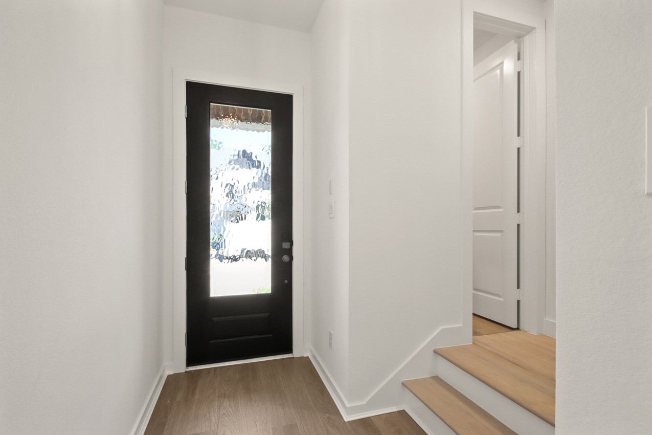 333 Fields Lane Montgomery, TX 77316 - Photo 16 of 20 Entry