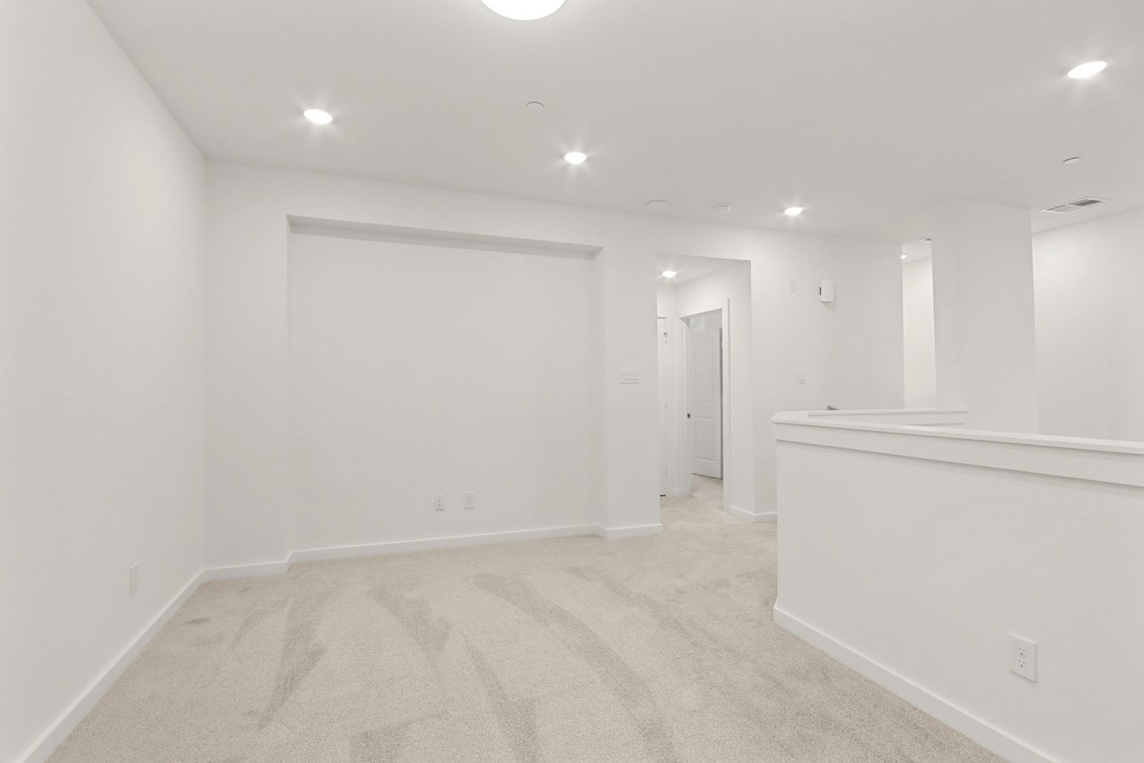 333 Fields Lane Montgomery, TX 77316 - Photo 18 of 20 Loft