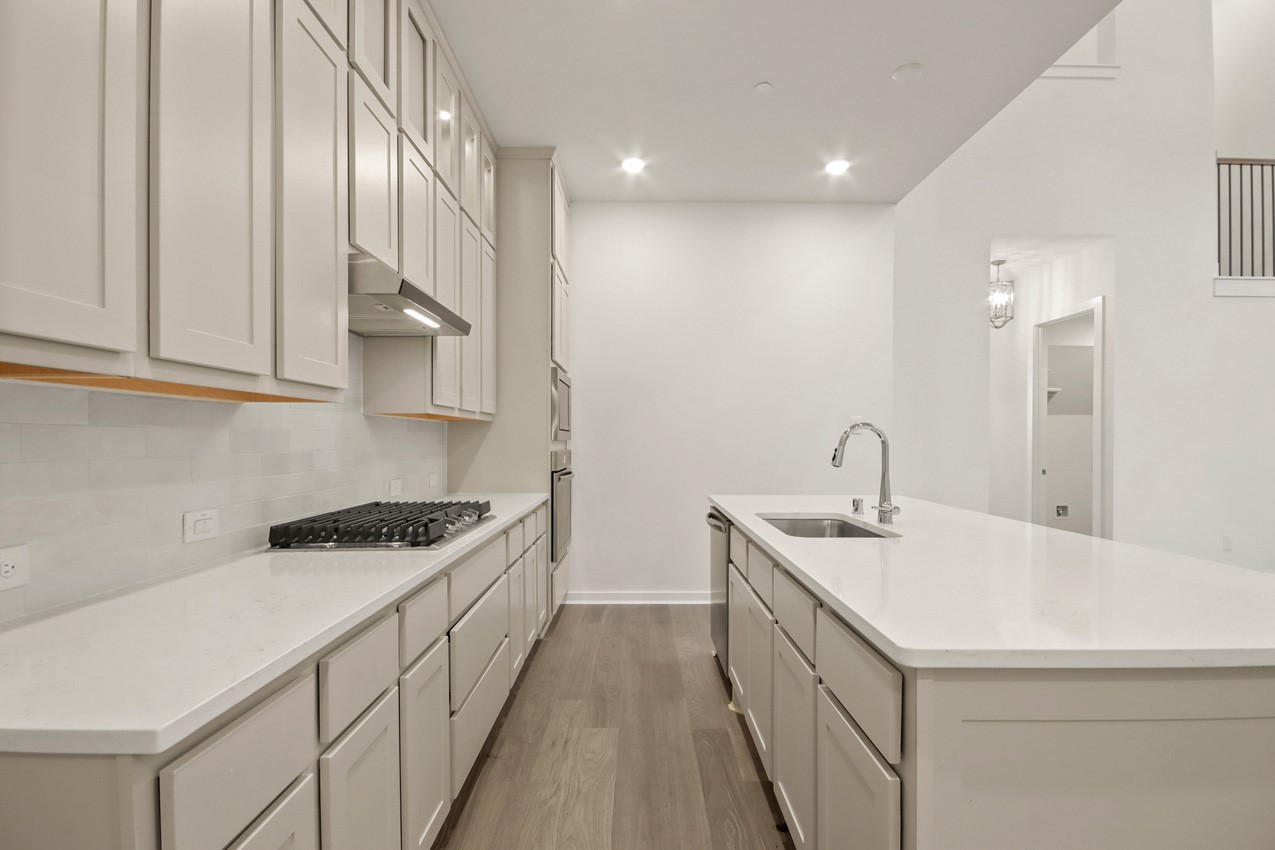 333 Fields Lane Montgomery, TX 77316 - Photo 5 of 20 Kitchen