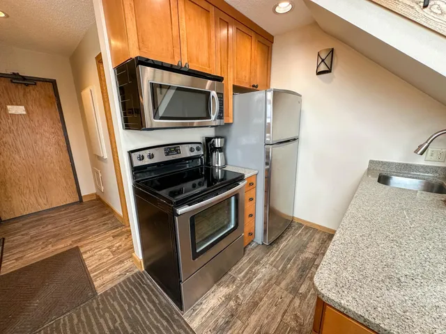 $338,000 | 122 Bridge Run Lane, Unit A, Lutsen, MN 55612