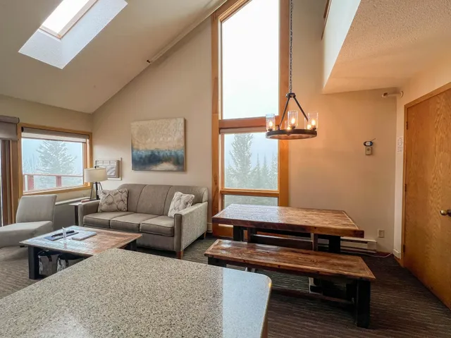 $338,000 | 122 Bridge Run Lane, Unit A, Lutsen, MN 55612