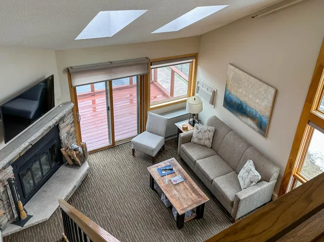 $338,000 | 122 Bridge Run Lane, Unit A, Lutsen, MN 55612