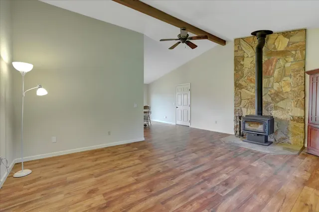 $725,000 | 19310 John Born Road, Penn Valley, CA 95946