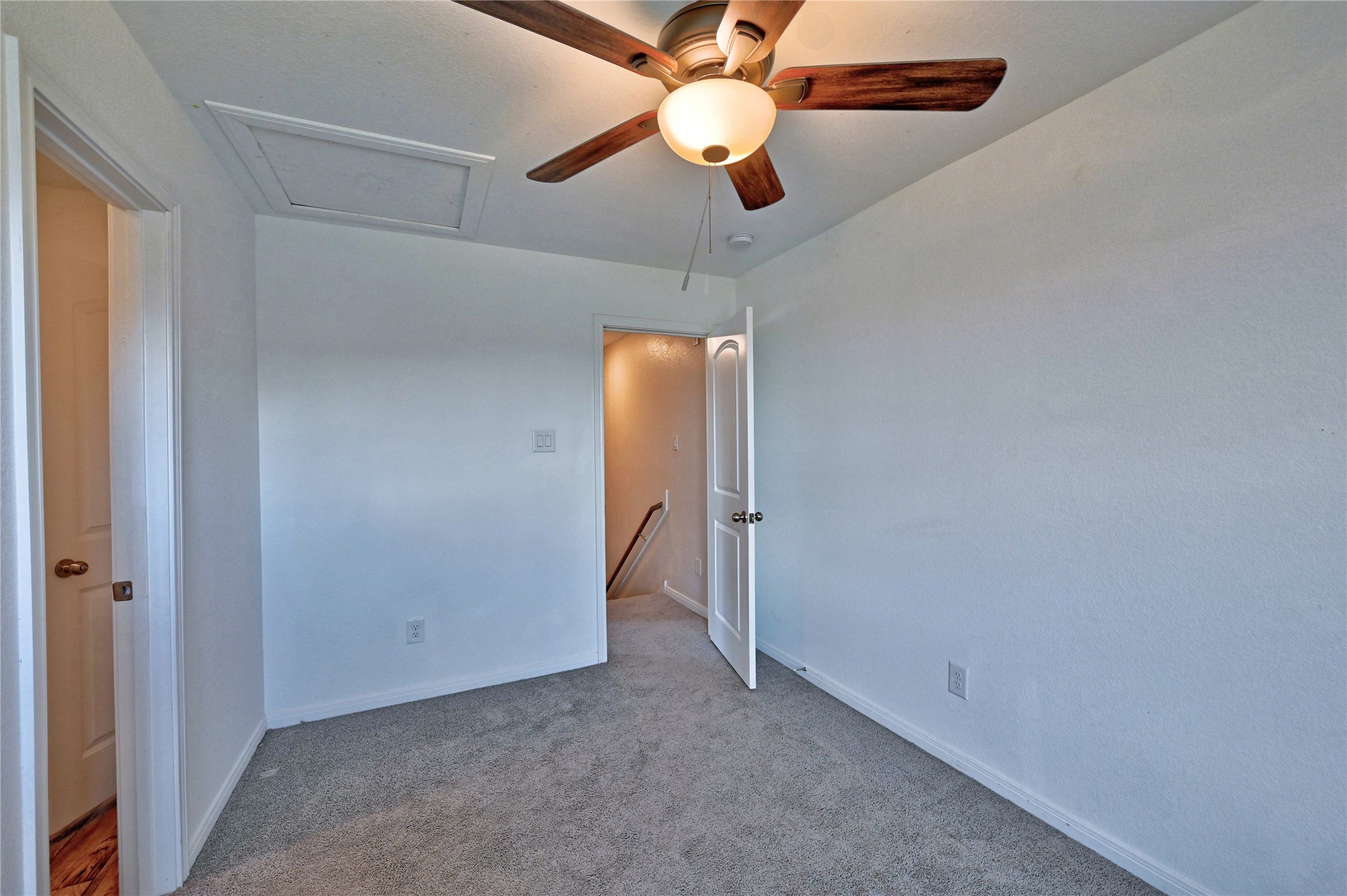 16623 Colleen Place Conroe, TX 77306 - Photo 22 of 44 Secondary bedroom #1 upstairs.