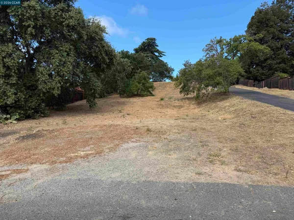$575,000 | 387 Camino Las Juntas, Pleasant Hill, CA 94523