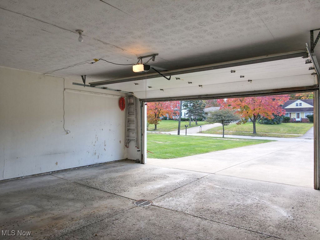 4951 Gleeten Road Cleveland, OH 44143 - Photo 40 of 48 2 car attached garage