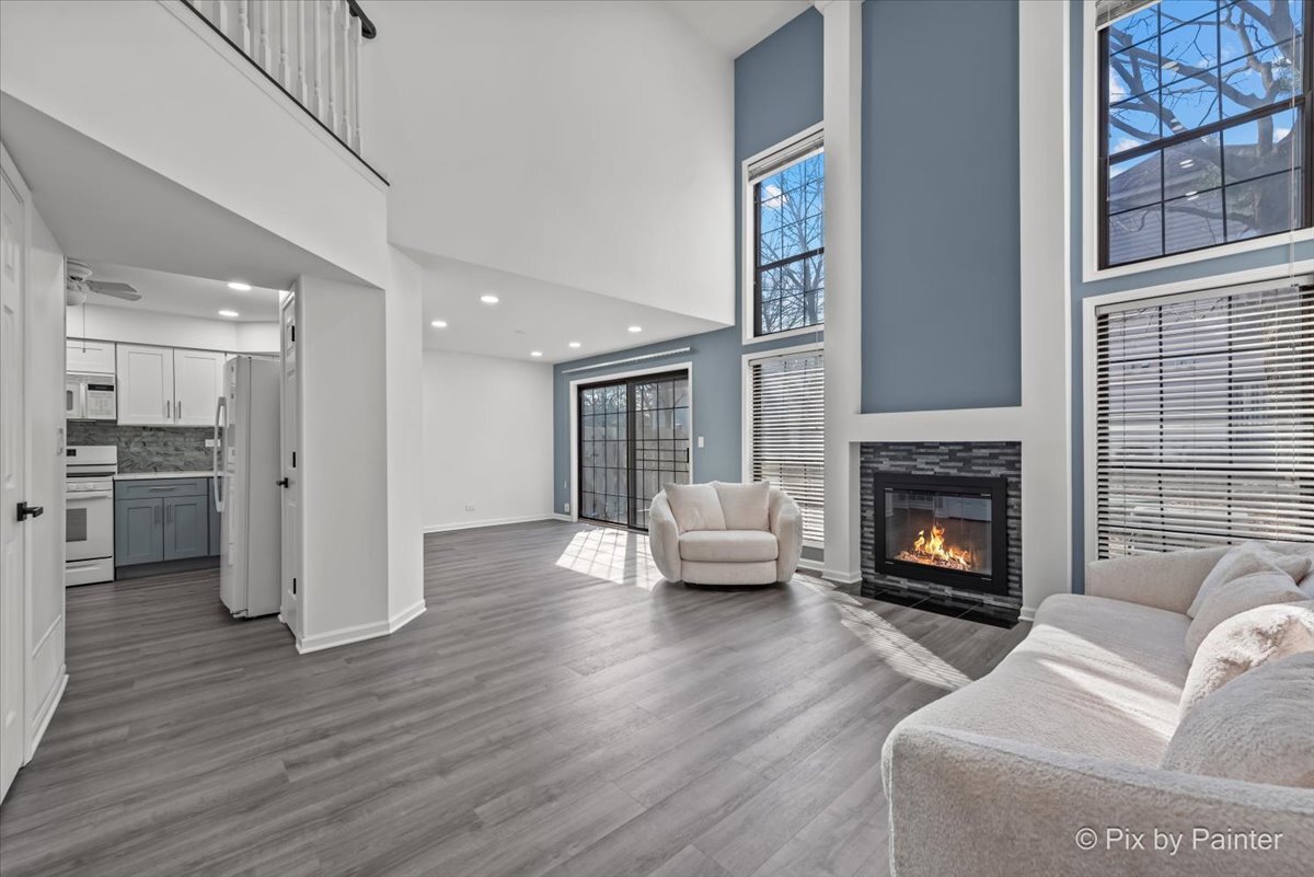 175 Benton Lane Bloomingdale, IL 60108 - Photo 3 of 40