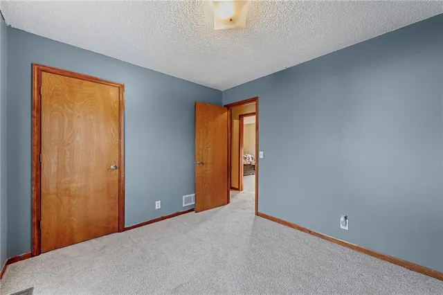 $285,000 | 2712 North 39th Terrace, St. Joseph, MO 64506