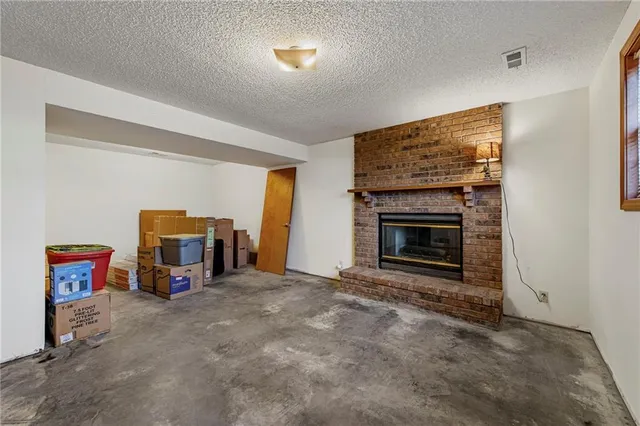 $285,000 | 2712 North 39th Terrace, St. Joseph, MO 64506