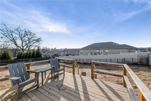 $285,000 | 2712 North 39th Terrace, St. Joseph, MO 64506