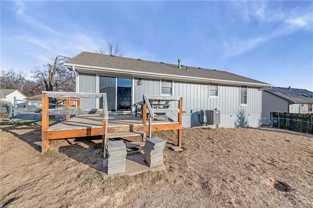 $285,000 | 2712 North 39th Terrace, St. Joseph, MO 64506