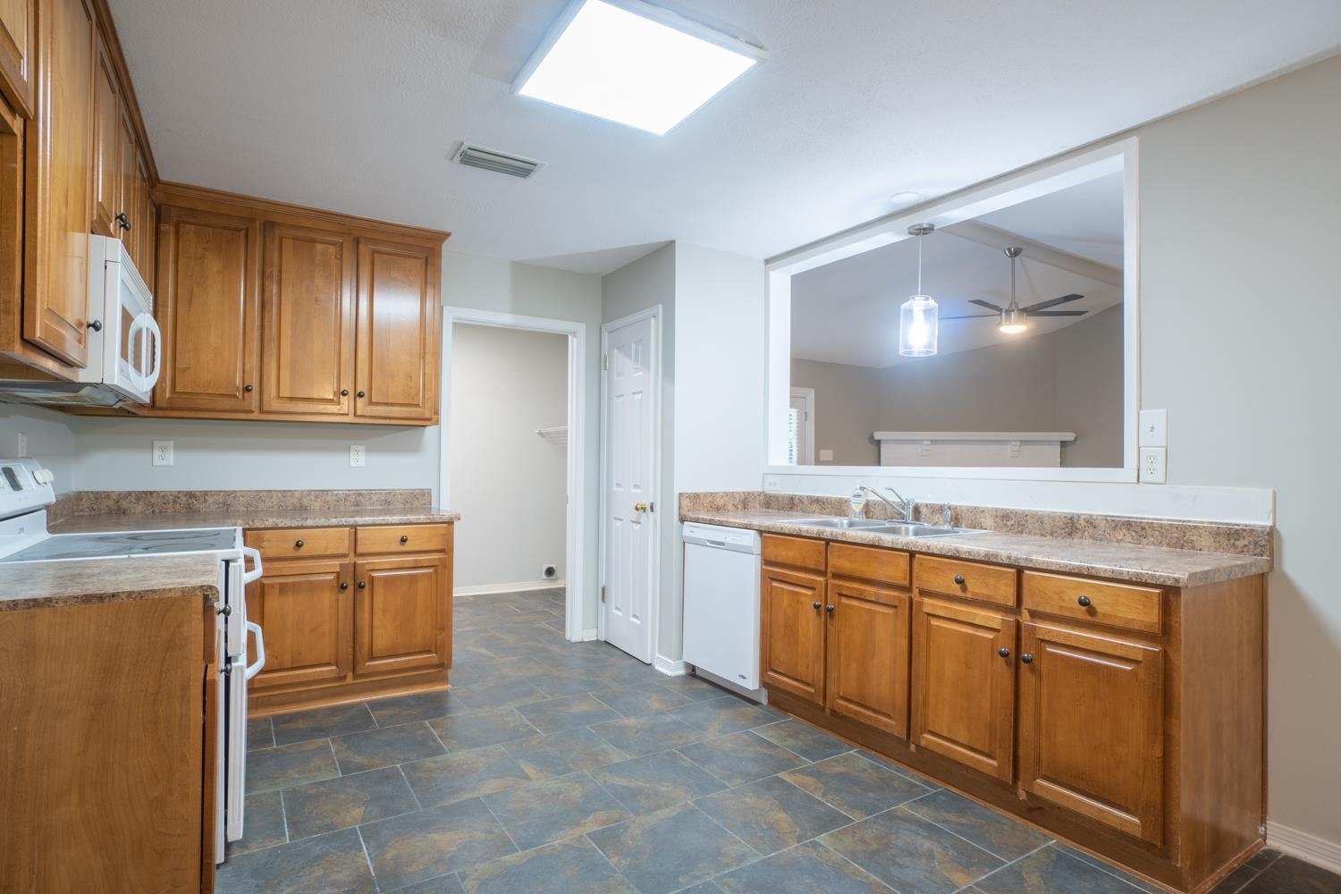 232 Ridgewood Drive Daphne, AL 36526 - Photo 11 of 26