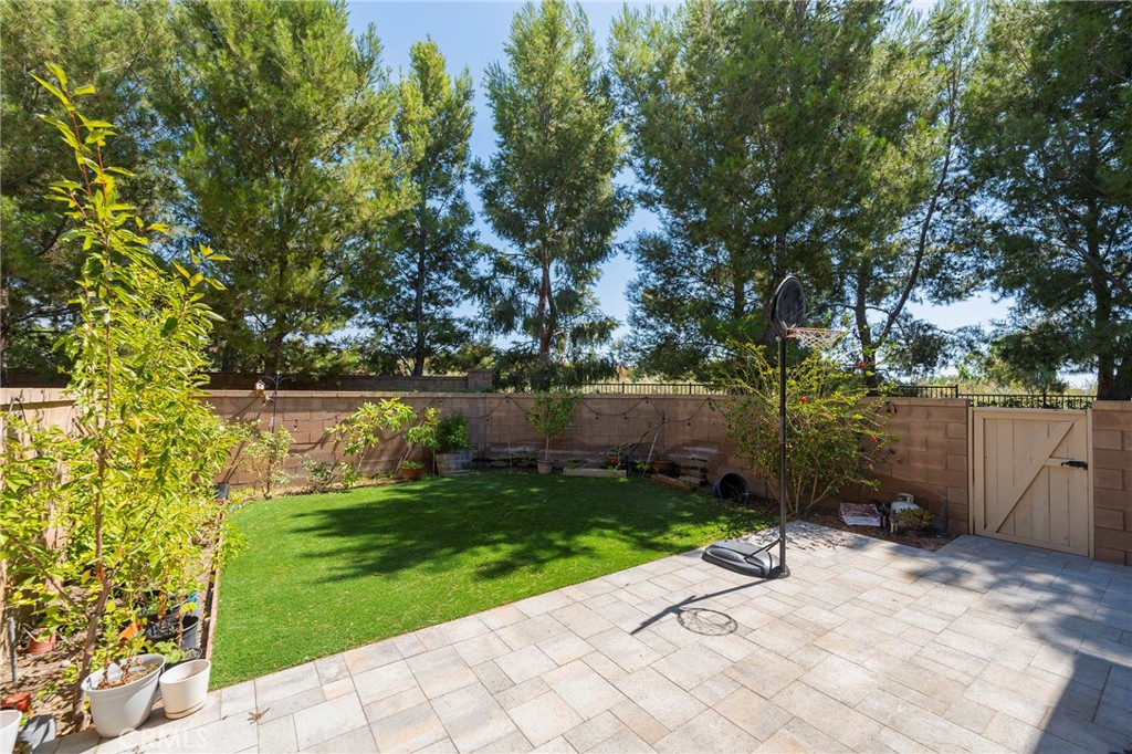 185 Pathway Irvine, CA 92618 - Photo 5 of 45