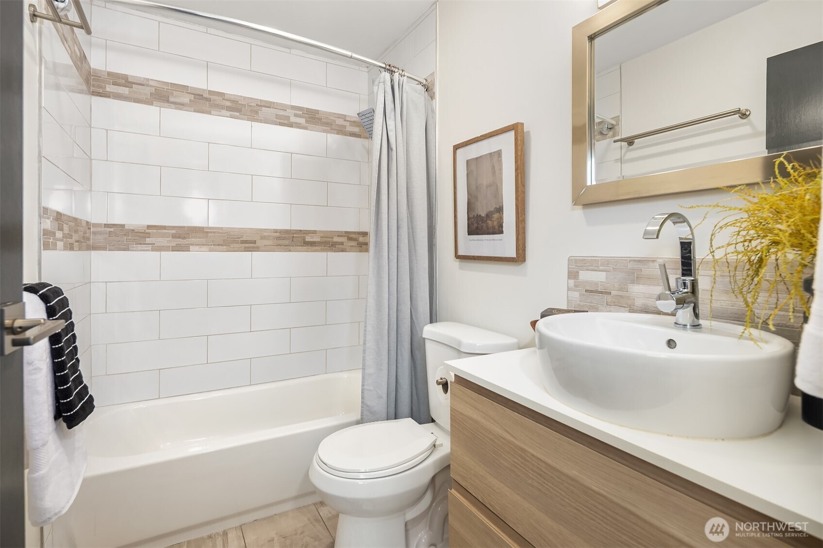 4115 21st Avenue Southwest Seattle, WA 98106 - Photo 18 of 31