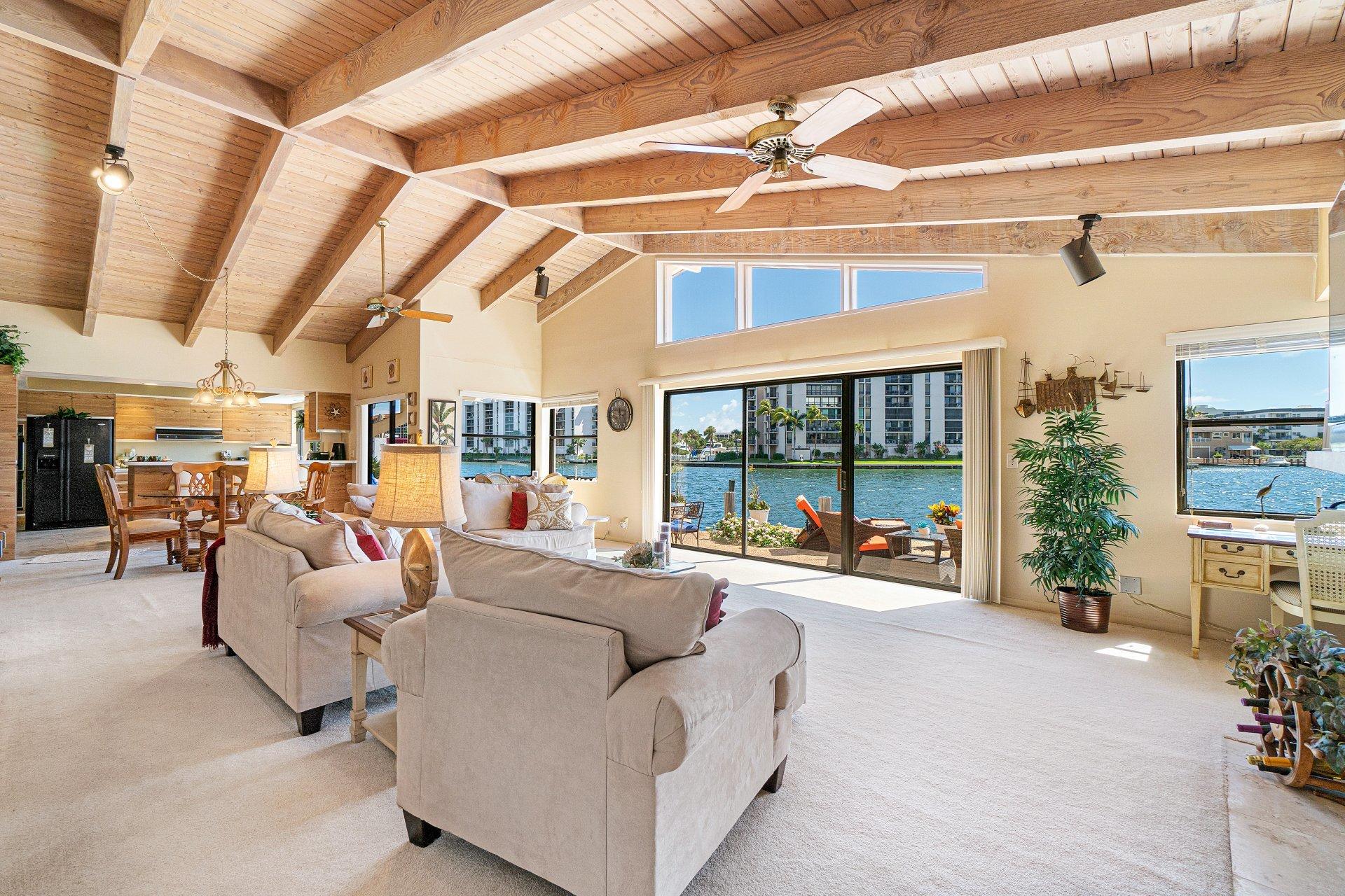 758 Harbour Drive Boca Raton, FL 33431 - Photo 3 of 14 Living room