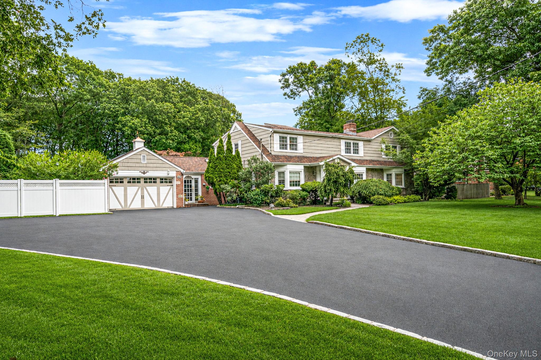 863 Richmond Road East Meadow, NY 11554 - Photo 3 of 44