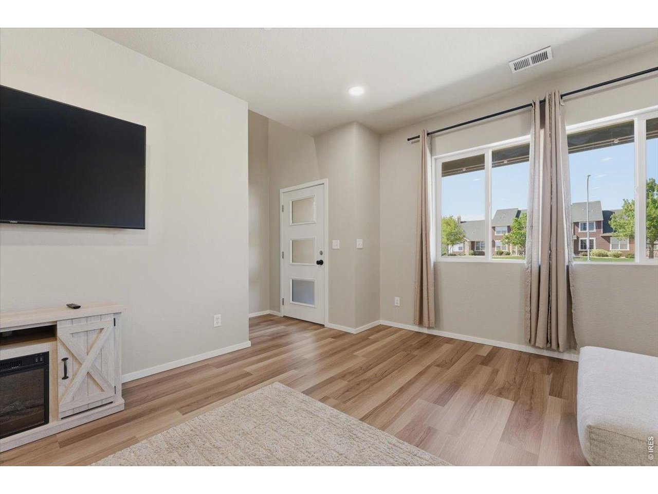 6825 4th St Road, Unit 4 Greeley, CO 80634 - Photo 10 of 38