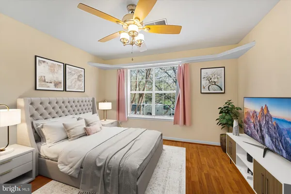 $325,000 | 10998 Koman Circle, Unit 203, Manassas, VA 20109