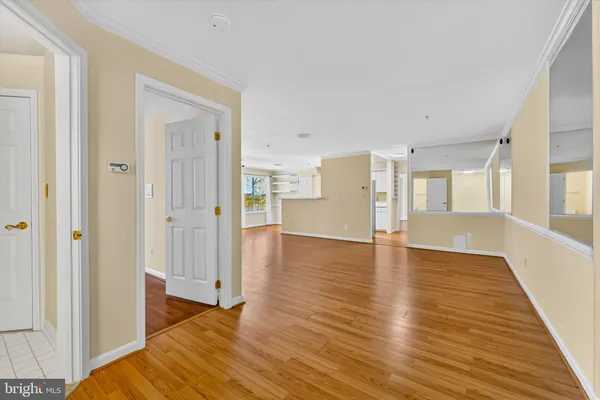 $325,000 | 10998 Koman Circle, Unit 203, Manassas, VA 20109