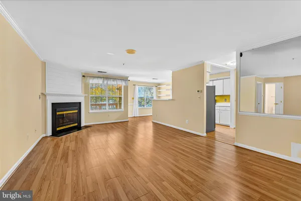 $325,000 | 10998 Koman Circle, Unit 203, Manassas, VA 20109
