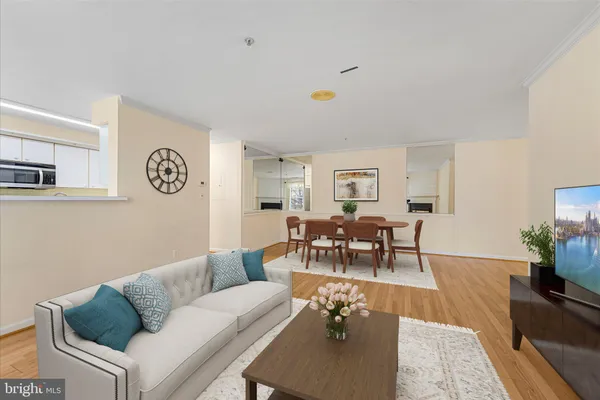 $325,000 | 10998 Koman Circle, Unit 203, Manassas, VA 20109