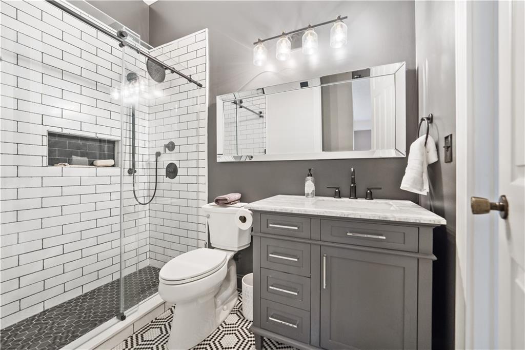 728 Franklin Road Mars, PA 16046 - Photo 11 of 25 Gallery Image 11