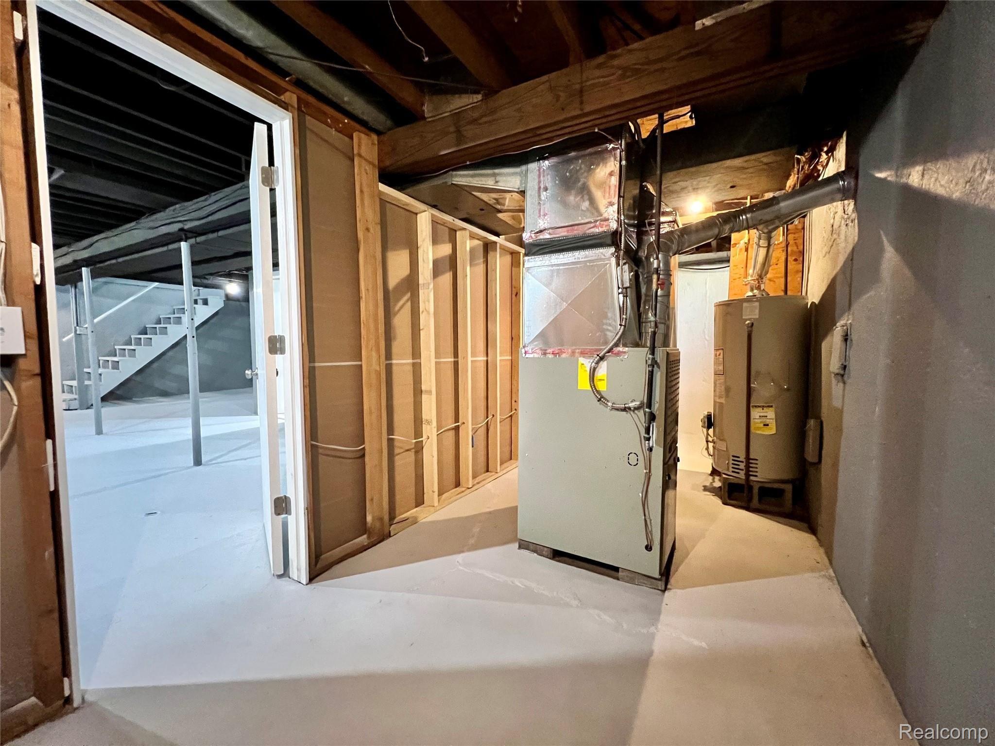 3084 Reeder Road Clarkston, MI 48346 - Photo 25 of 35 tempImagePYpfr0.jpg