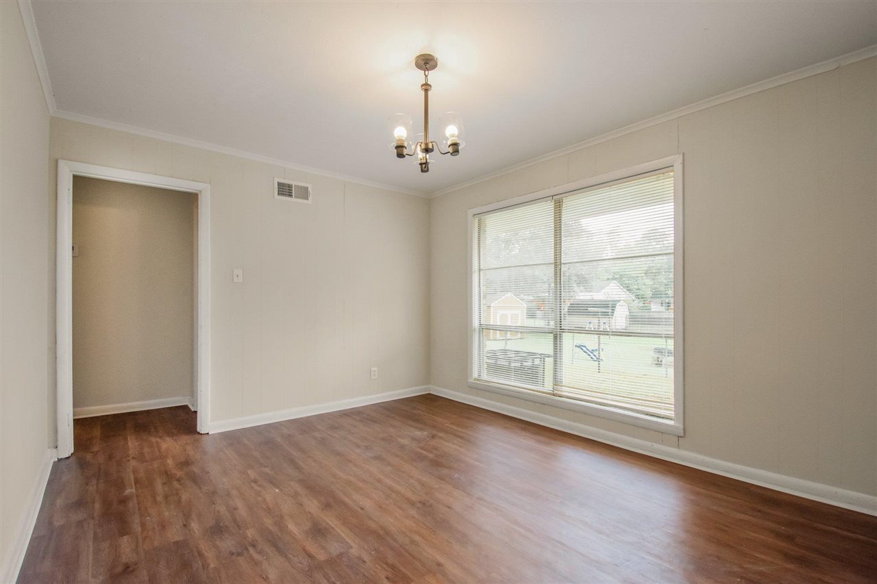 782 Westview Road Memphis, TN 38109 - Photo 2 of 10 Gallery Image 2