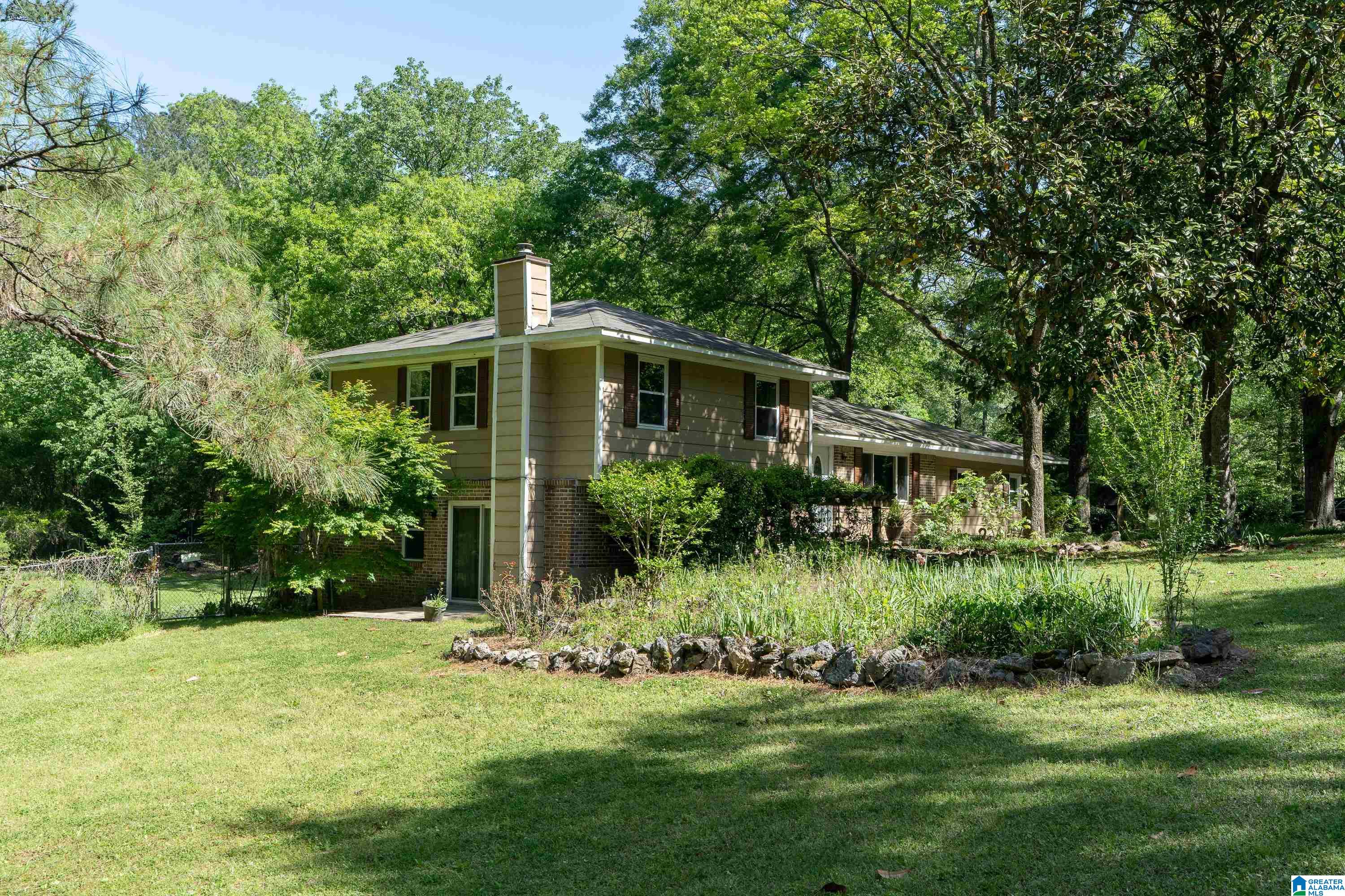 1859 Rex Lake Road Leeds, AL 35094 - Photo 2 of 34