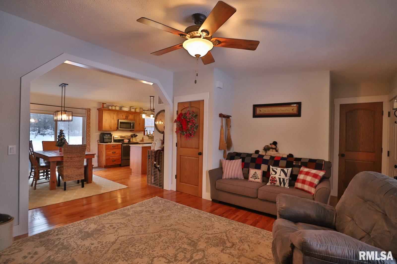 21713 North Hampton Road Chillicothe, IL 61523 - Photo 3 of 50 Gallery Image 3