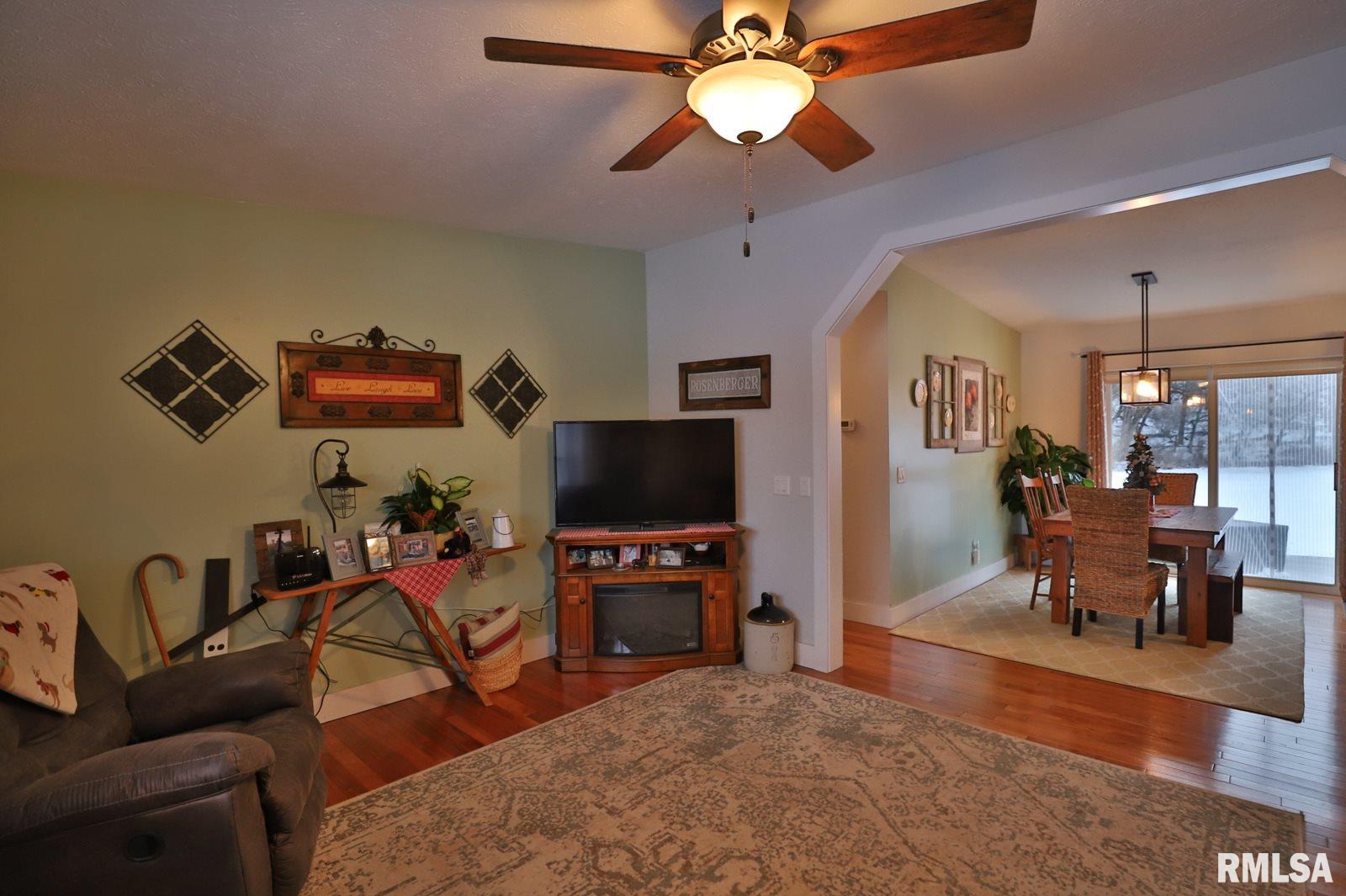 21713 North Hampton Road Chillicothe, IL 61523 - Photo 4 of 50 Gallery Image 4