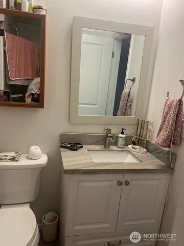 $2,250 | 5021 Ripley Lane North, Unit 108, Renton, WA 98056