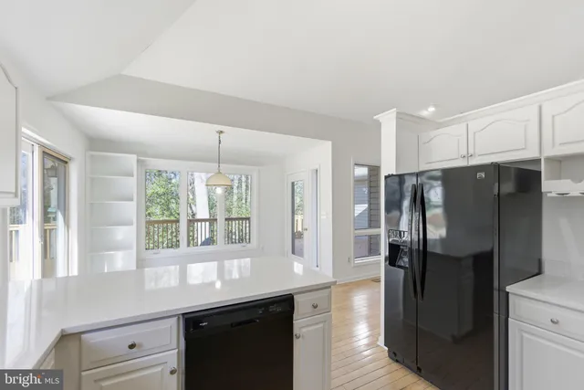 $2,995 | 425 Fernwood Drive, Severna Park, MD 21146