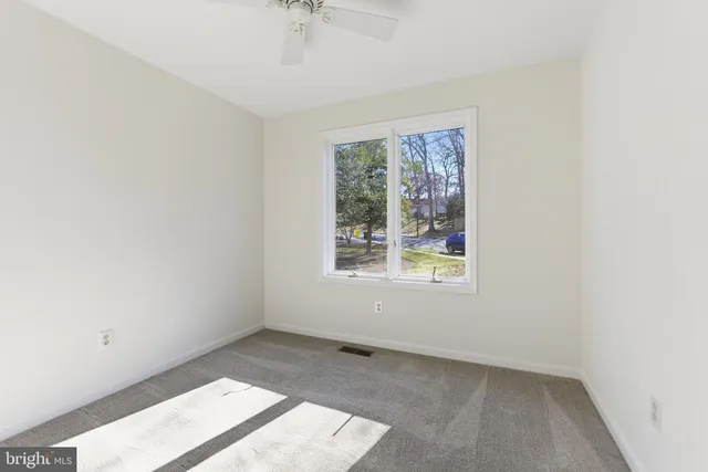 $2,995 | 425 Fernwood Drive, Severna Park, MD 21146