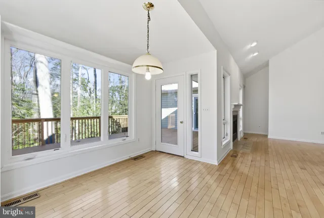 $2,995 | 425 Fernwood Drive, Severna Park, MD 21146