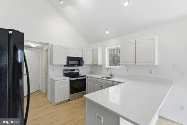 $2,995 | 425 Fernwood Drive, Severna Park, MD 21146