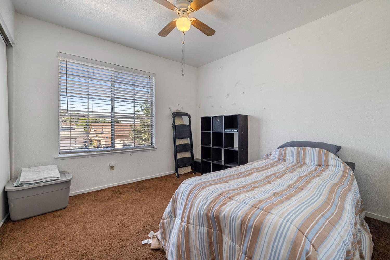 916 Fall River Drive Modesto, CA 95351 - Photo 26 of 33